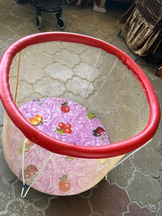 Продается игровой манеж