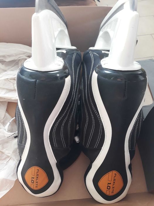 Кънки за лед Bauer Flexlite 1.0