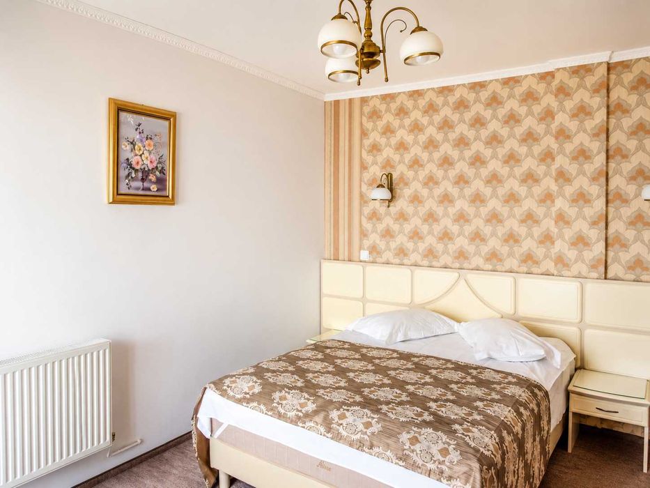 Pensiunea Eden Rânca – 20 spații de cazare | 1.507 mp + anexă 180 mp | 4 margarete | Transalpina