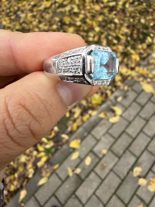 Inel aur 18 k acvamarin  natural de  Brazilia si diamante naturale