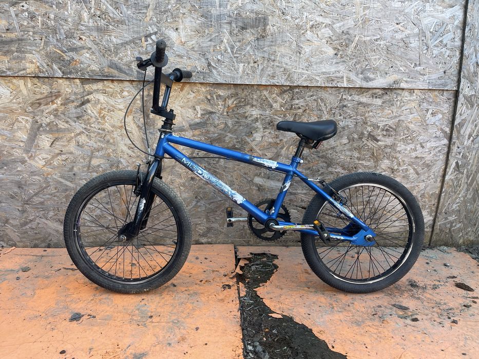 Bicicleta bmx muddyfox roti 20”