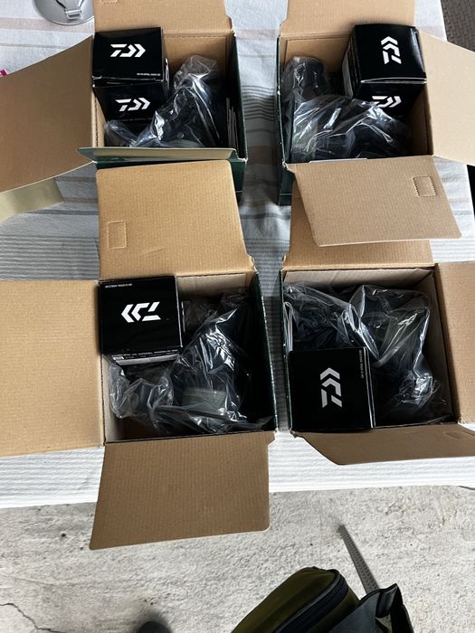 Mulinete Daiwa Emblem 35 SCW 5000LD QD