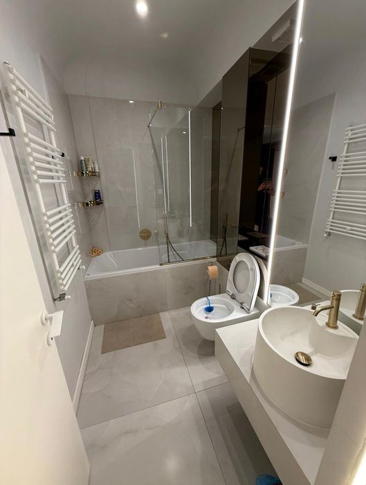 Apartament în Cortina North