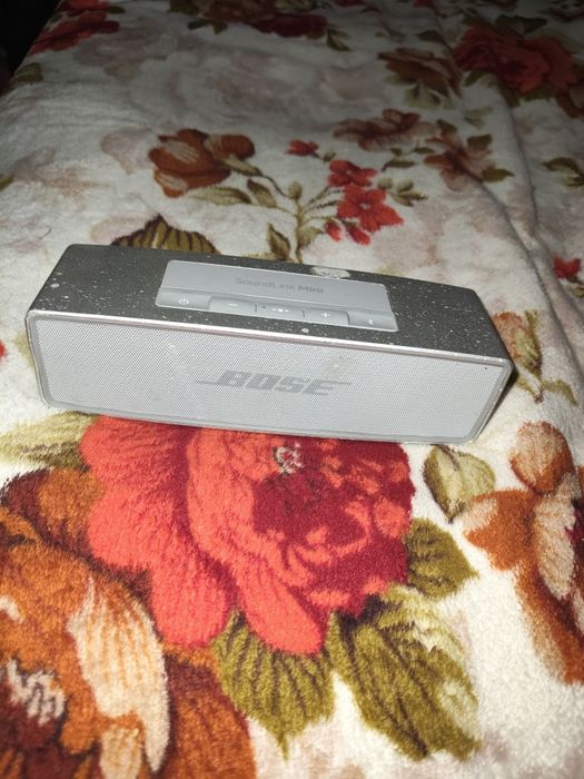 Boxa bluetooth...