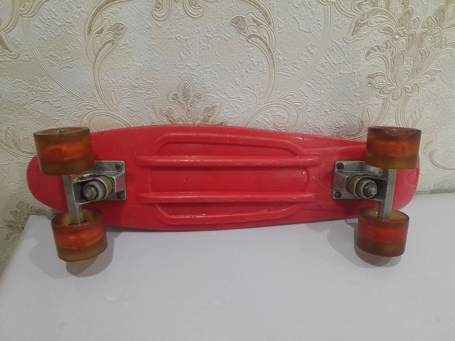 Продам пенниборд в хорошом состояний
