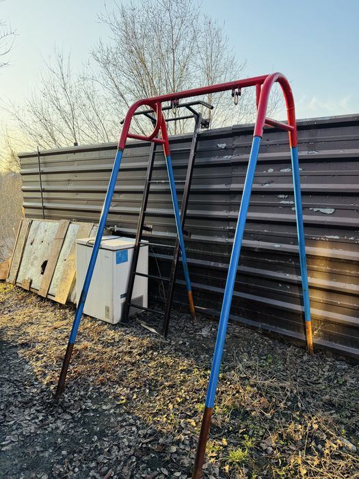 Качели, основа и цепь