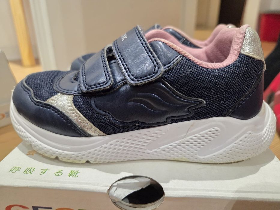 Adidași Geox, fete, piele, marimea 27