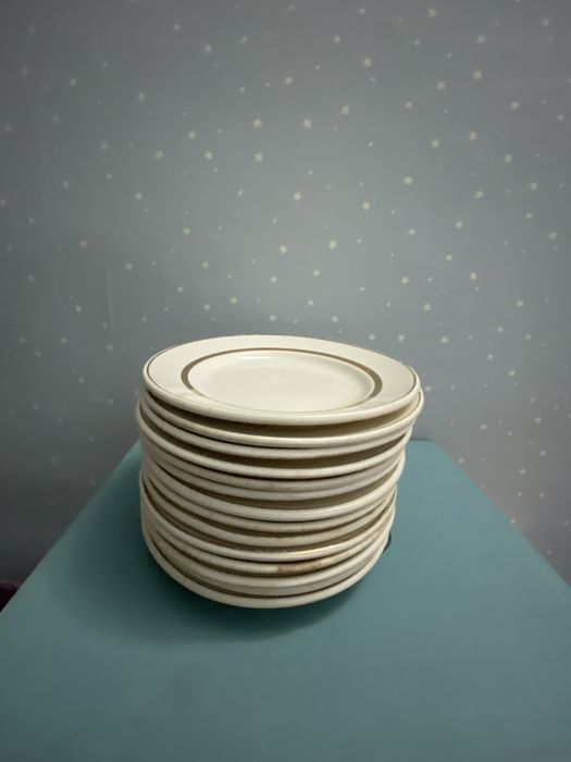 Тарелки б/у в отличном состоянии