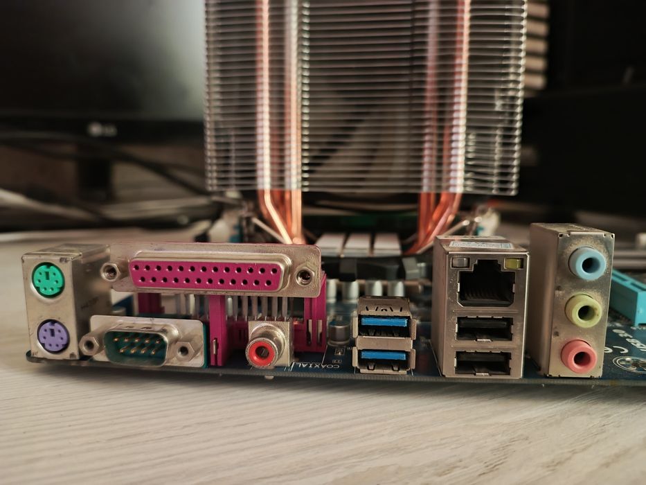 Материнская плата + Xeon E3-1230 v2 + 16 ГБ DDR3 + кулер 120 м