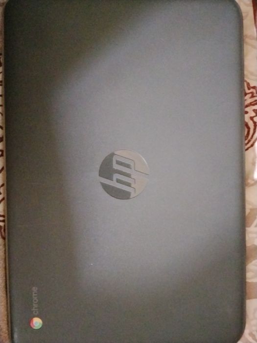 Продаю нетбук б у.