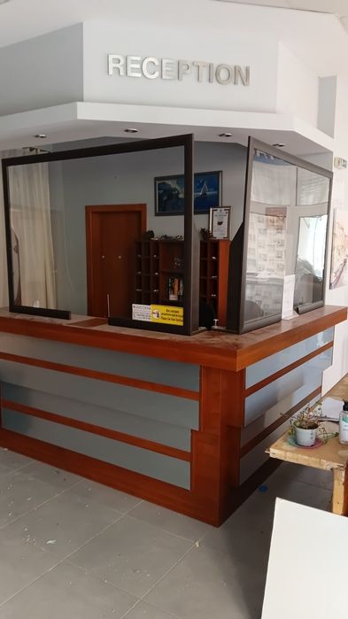 Рецепция ъглова, масивна 210/210