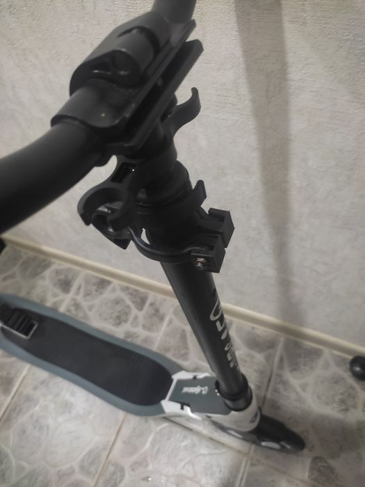 Самокат не трюковой