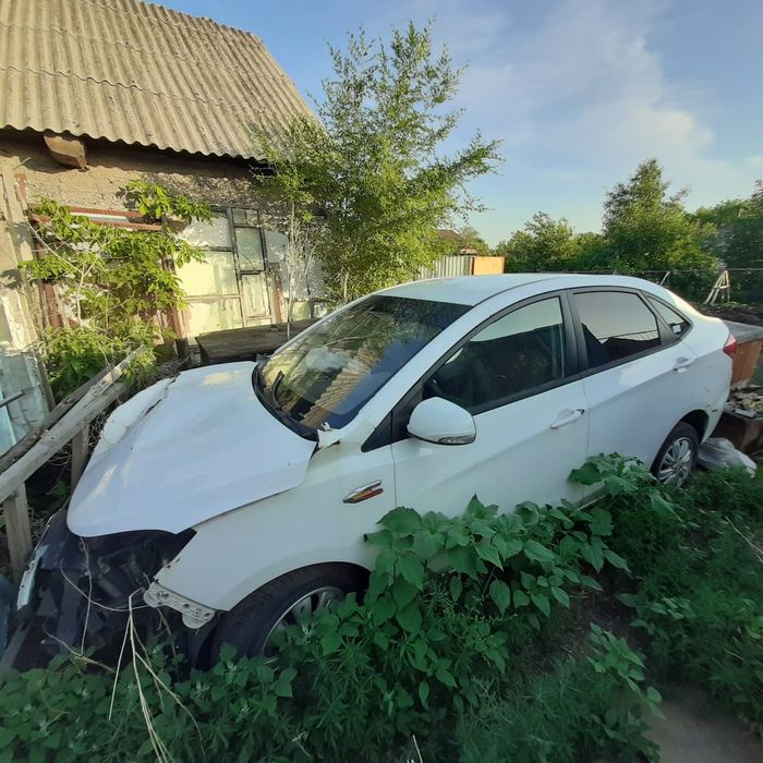 Продам в аварийном состоянии.