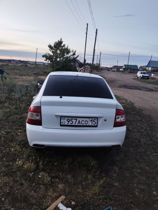 Продам машину Приору