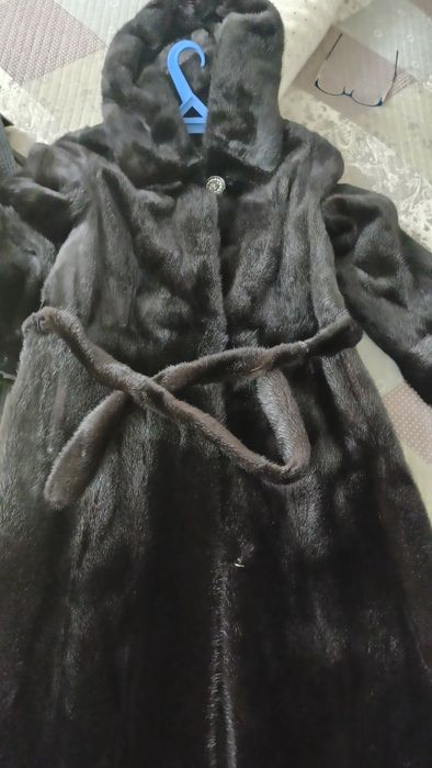 Продам норковую шубу