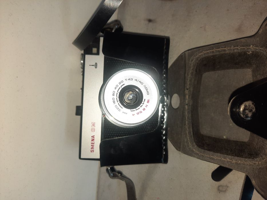 Ретро Съветски фотоапарат Смена 8М с кожен калъф