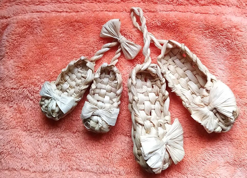 продам лапти, венок из соломы