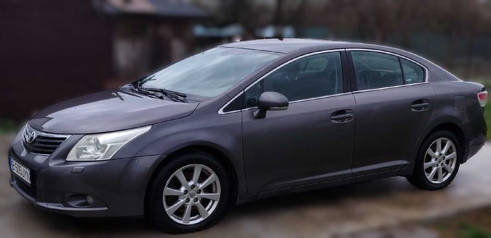 TOYOTA Avensis