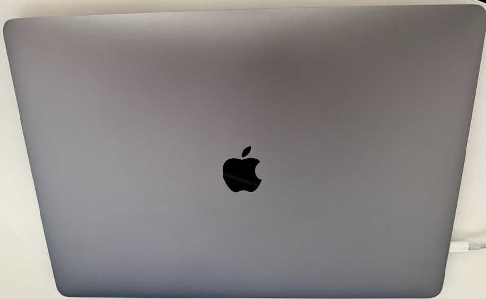 Macbook Pro 2017, TouchBar, 15', i7 - 3,1 GHz, 1TB (max custom build)