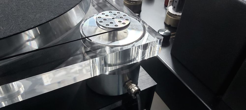 Thorens TD-2030 с SME M2-9