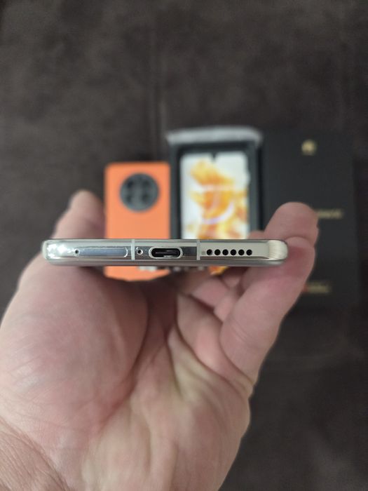 Смартфон Huawei Mate 50 8/256гб.