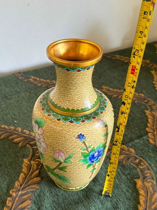 Vază chinezească din bronz cloisonné