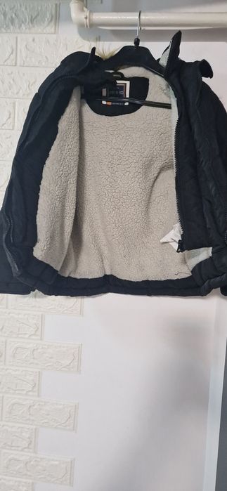 Geaca imblanita neagra