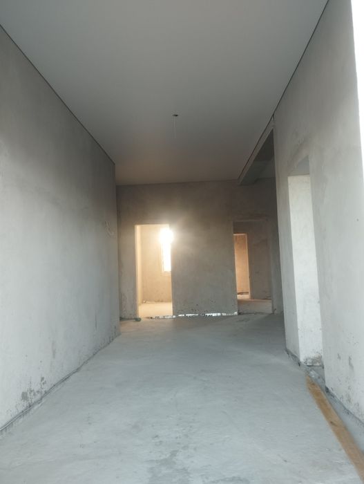 Angarik mahallasida katejlar sotiladi.