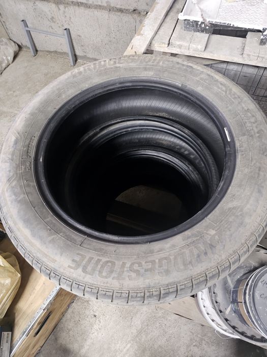 Продам б/у авторезину