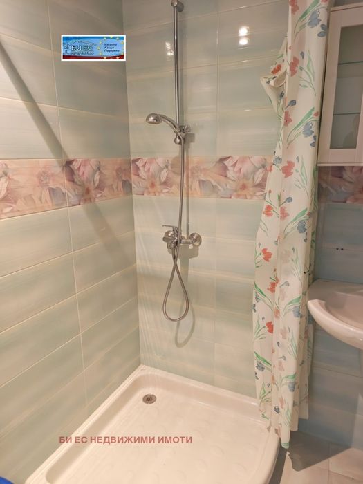 Дава се под наем Тристаен апартамент в София, Бояна - 100 кв.м за 1196.97 € - Снимка #8