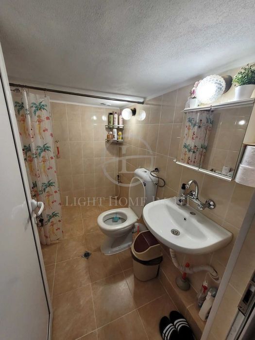 Продава се Етаж от къща в Карлово - 220 кв.м за 1000 €/кв.м - Снимка #17
