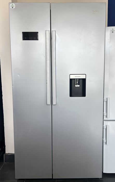 Хладилник Side-by-Side Beko GN163221S с диспенсър – отличен!