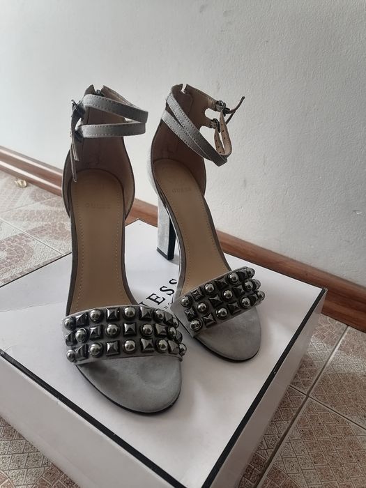 Сандали Guess 38 номер