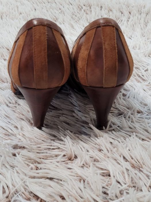 Pantofi de piele  cu toc marca Veronese 37