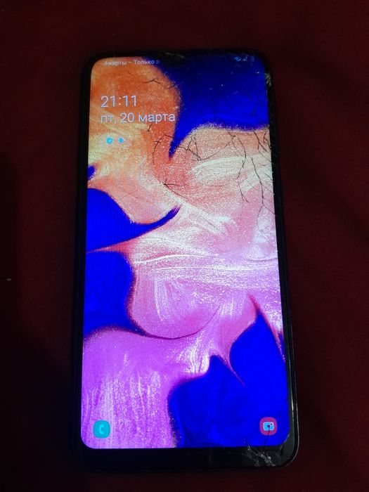 Продаю самсунг а10