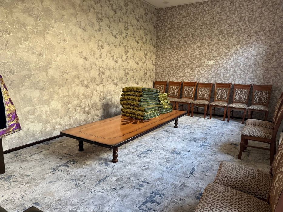 Эски шахар 50 йиллик светофор енида.