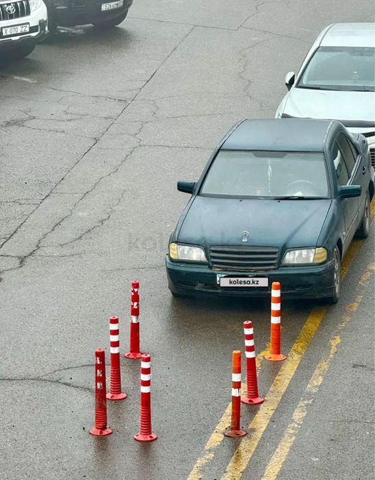 Mercedes Benz C200