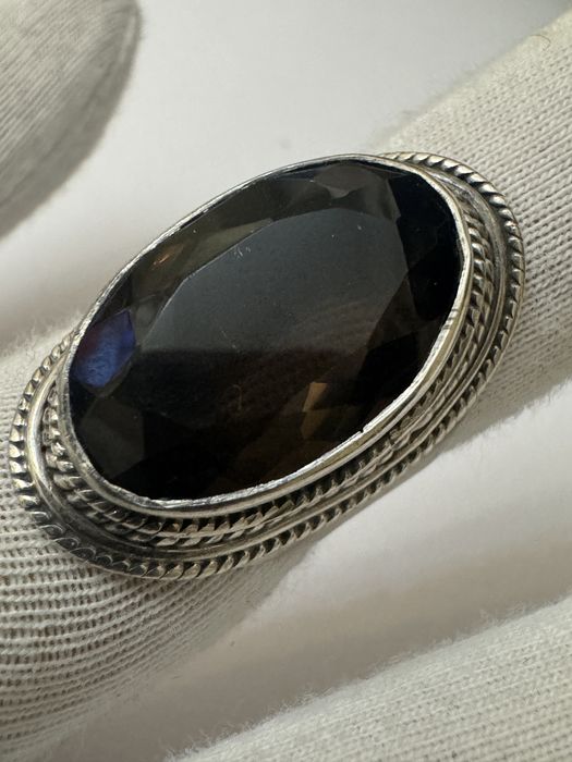 Inel argint 925 cu cuart fumuriu, mare 10 carate.