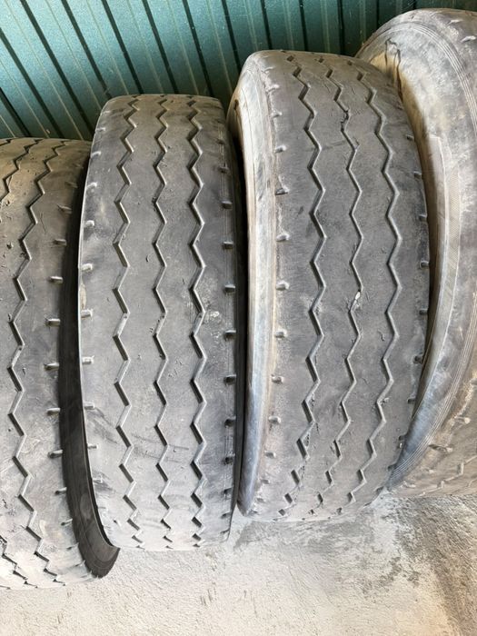 Шины на Камаз R11 без камерые