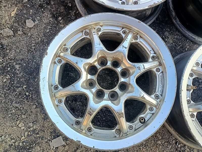 Продам легкосплавные диски на Volkswagen Golf