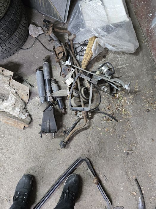 Нива по запчастям