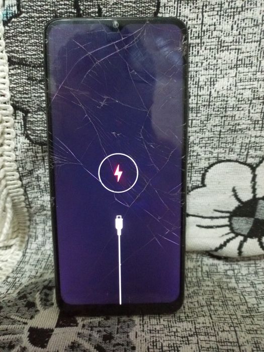 Телефон в старом мадел