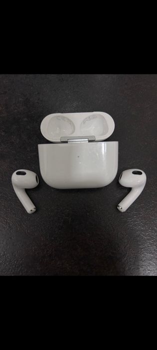 Casti Apple AirPods 3 , Lightning Charging Case, White
