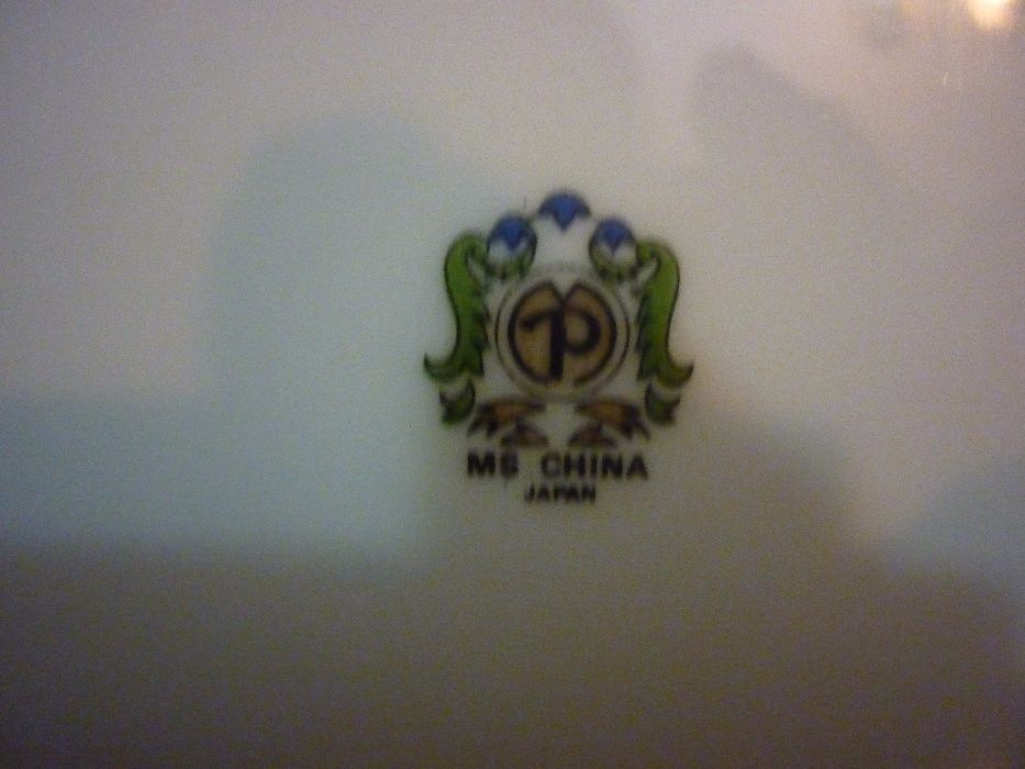 Блюдо. Китайский фарфор с сусальным золотом. Времён СССР.