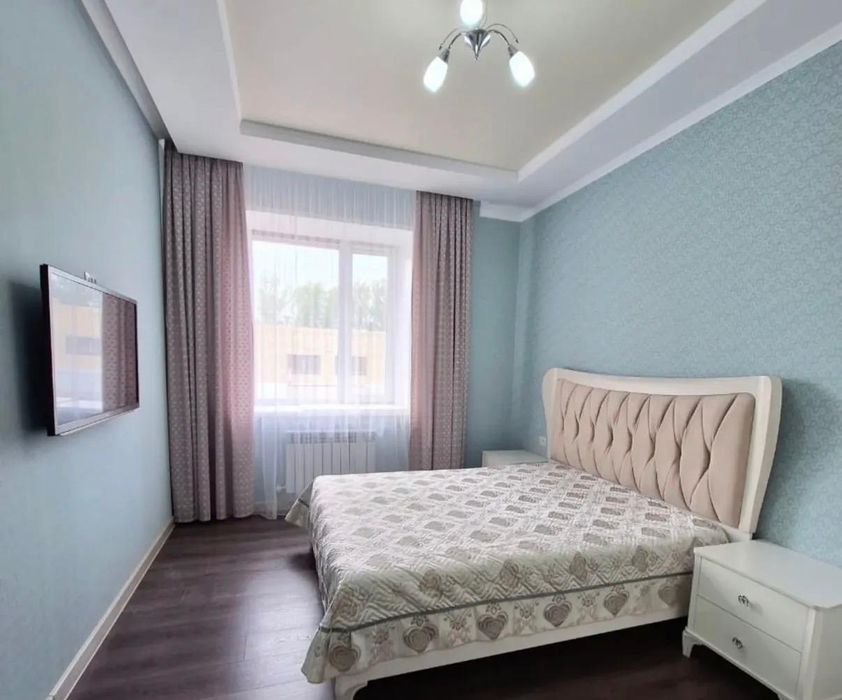 Продам спальный гарнитур