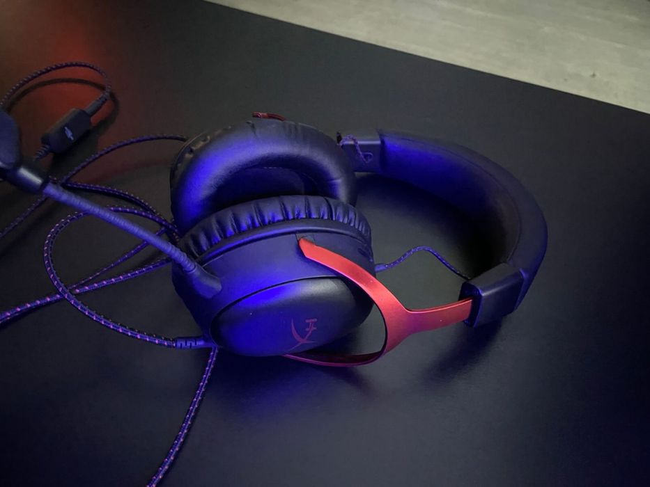 Наушники HyperX Cloud III