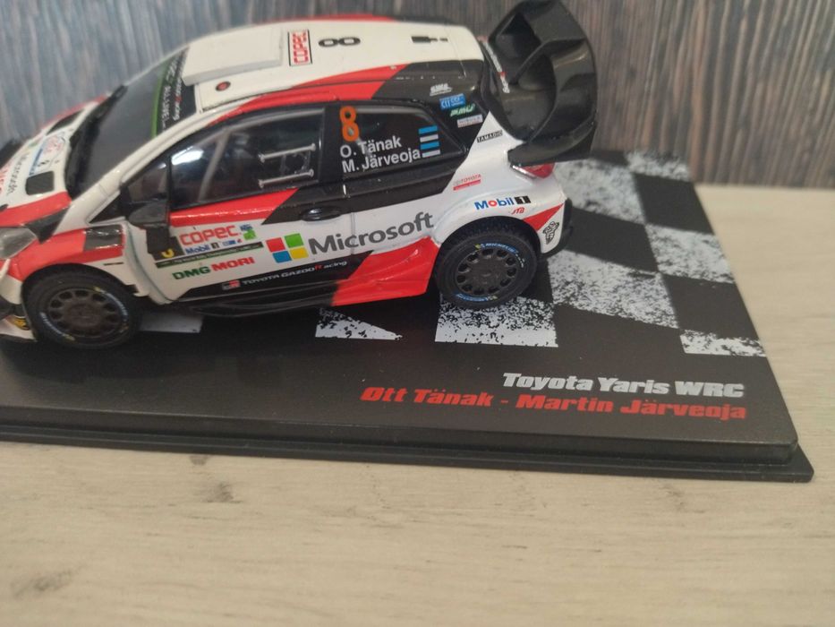 Метална количка Toyota Yaris WRC !!!