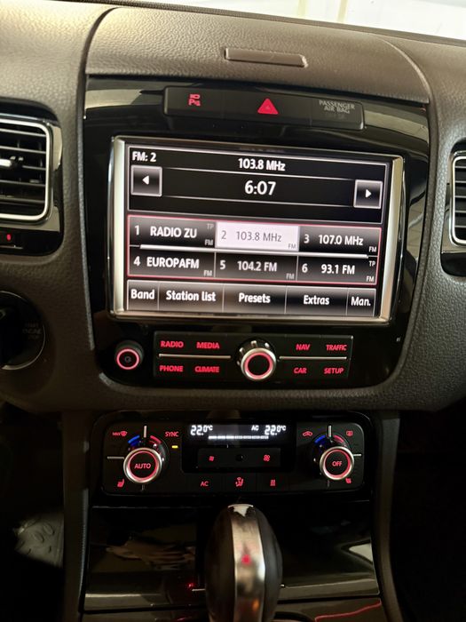 VW TOUAREG R-Line 2012 3.0 CRCA perne