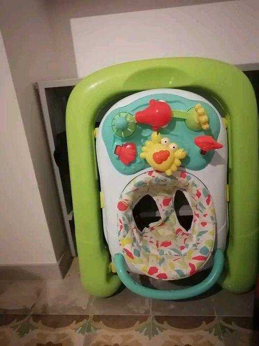 Бебешки Проходилки запазени по 50 лв. всяка