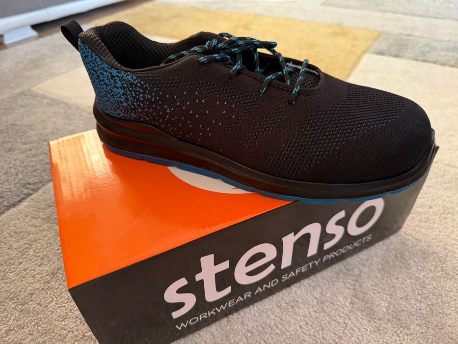 Нови обувки Stenso 44 номер